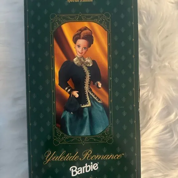 1996 Hallmark Yuletide Romance Barbie Doll Third in Series Special Edition NRFB - Picture 3 of 5